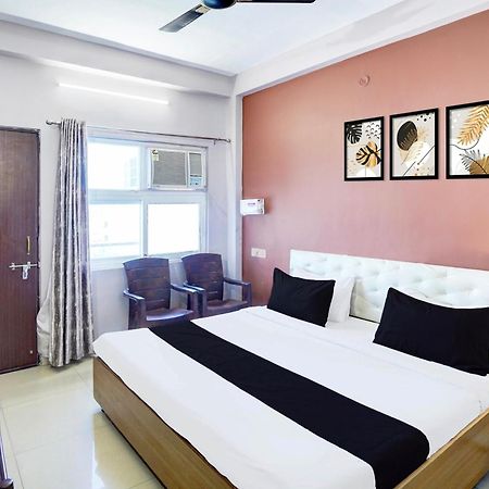 Super Hotel O Blw Kakarmatta Near Banaras Junction พาราณสี ภายนอก รูปภาพ