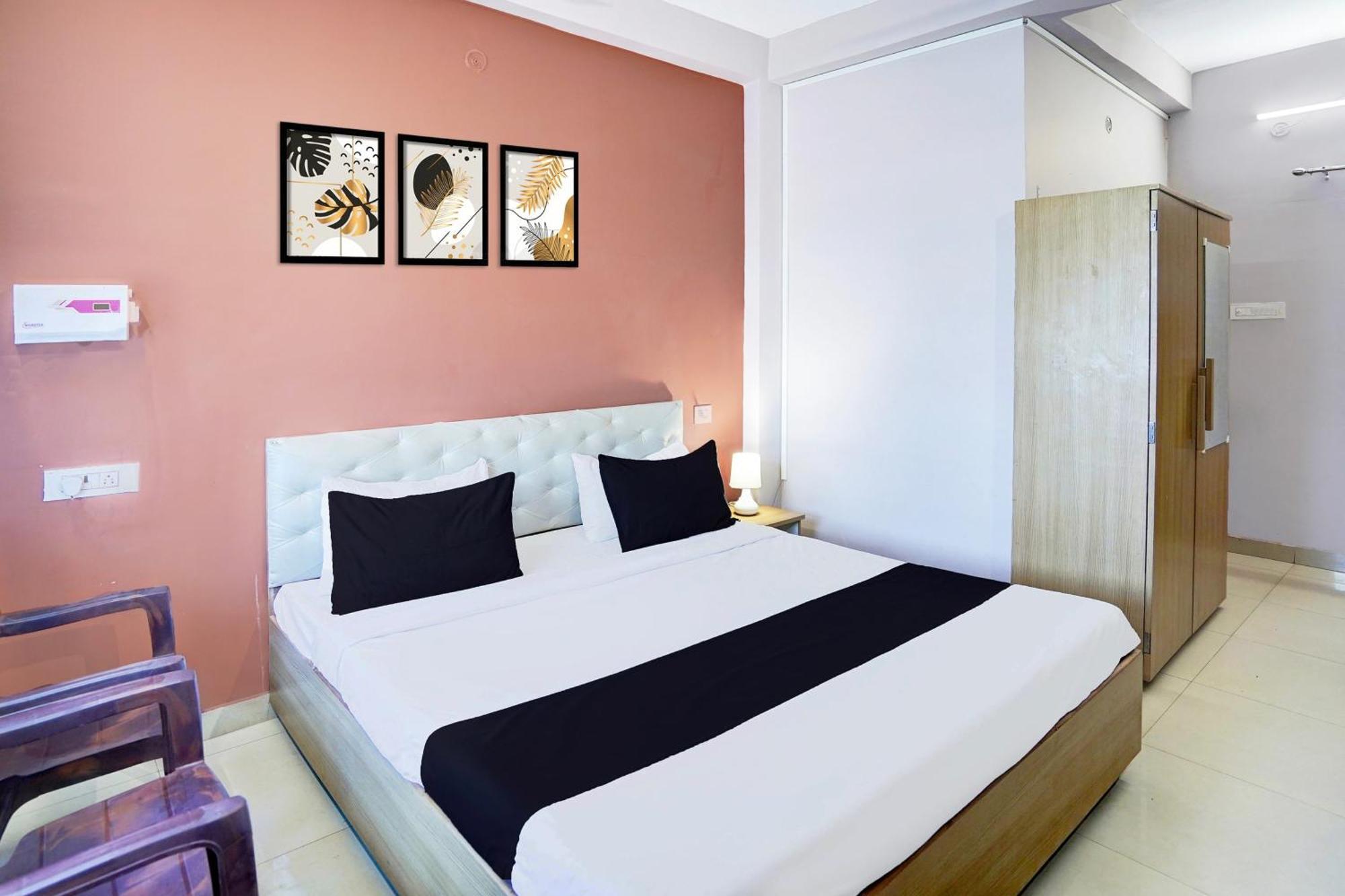 Super Hotel O Blw Kakarmatta Near Banaras Junction พาราณสี ภายนอก รูปภาพ