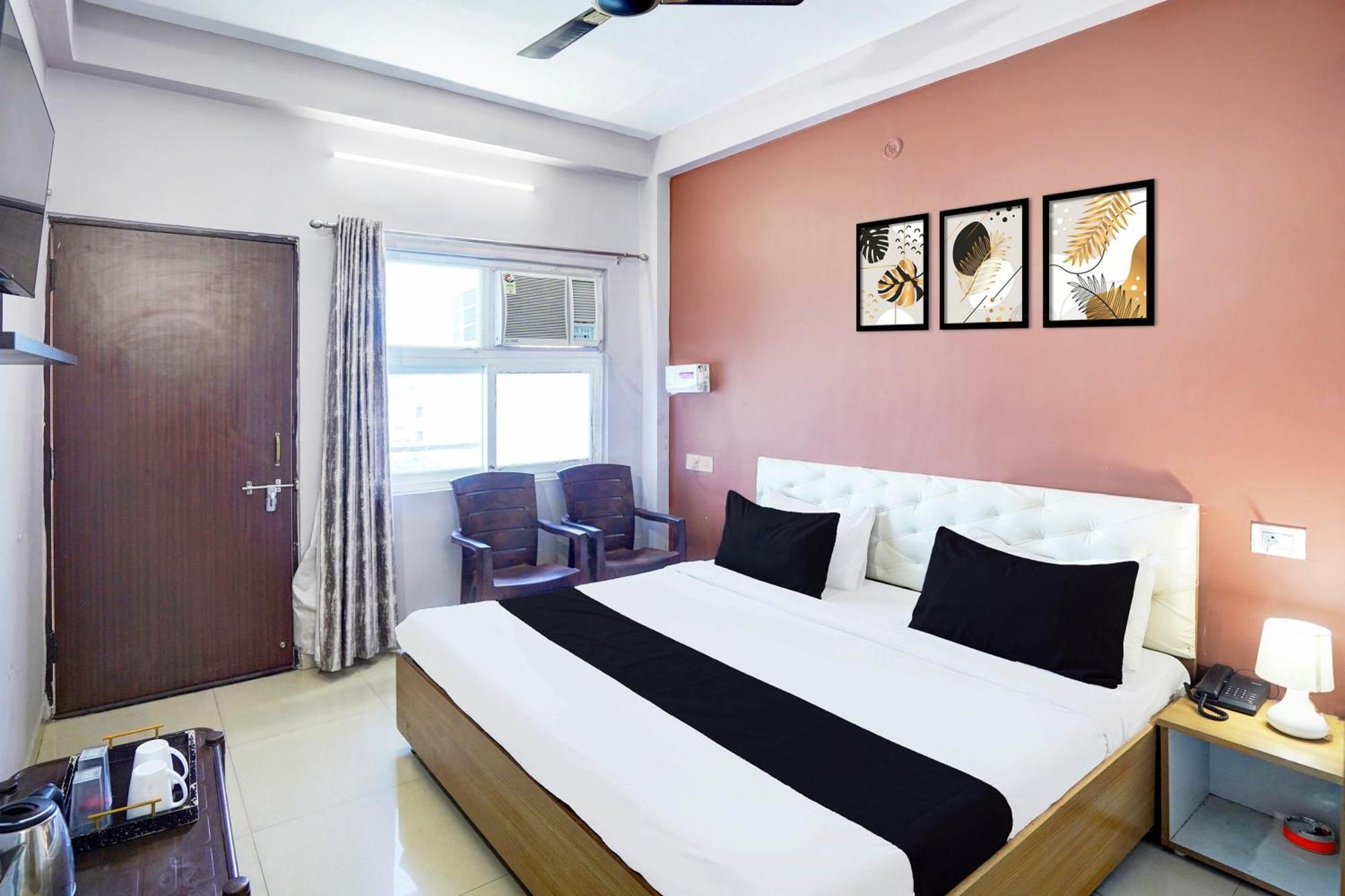 Super Hotel O Blw Kakarmatta Near Banaras Junction พาราณสี ภายนอก รูปภาพ
